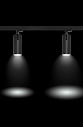 爱游戏官方网站:福特全新征服者官图发布 美国露脸